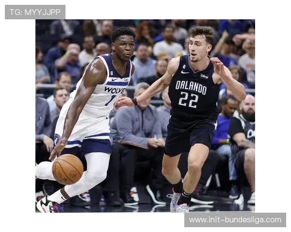 狼队主帅爱德华兹赛前发布会，称赞曼城体系