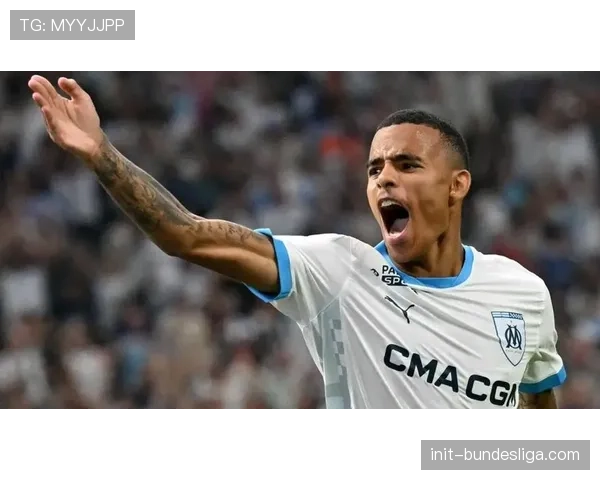 格林伍德在马赛队的战术体系中扮演什么角色，为何说体系放大了他的短板？